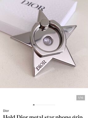 Dior EXCLUSIVE Silver Star Phone Grip ( sealed box still unopened)